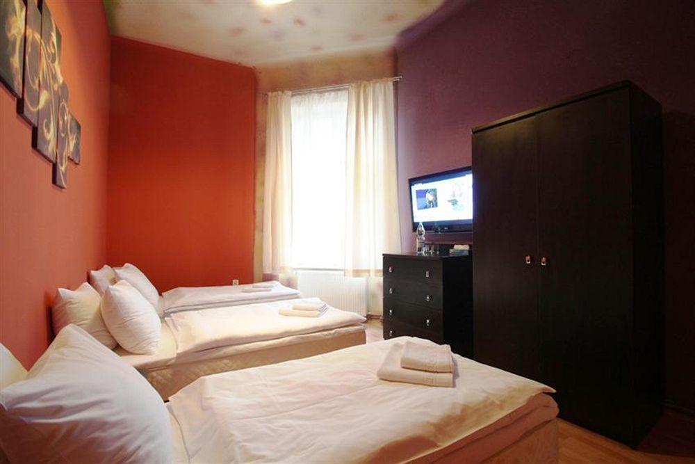Navigator Apartments Красков Екстериор снимка