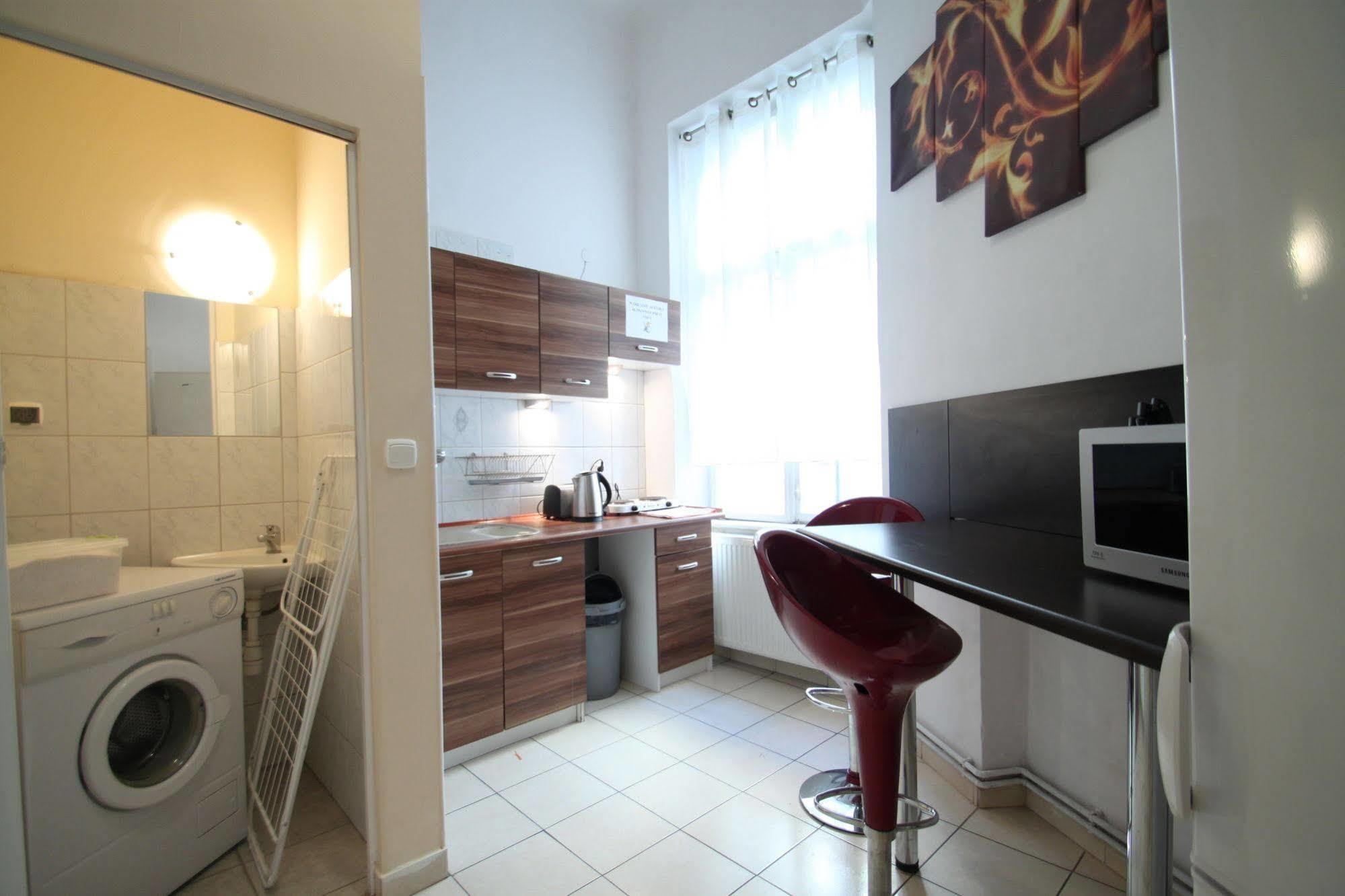 Navigator Apartments Красков Екстериор снимка
