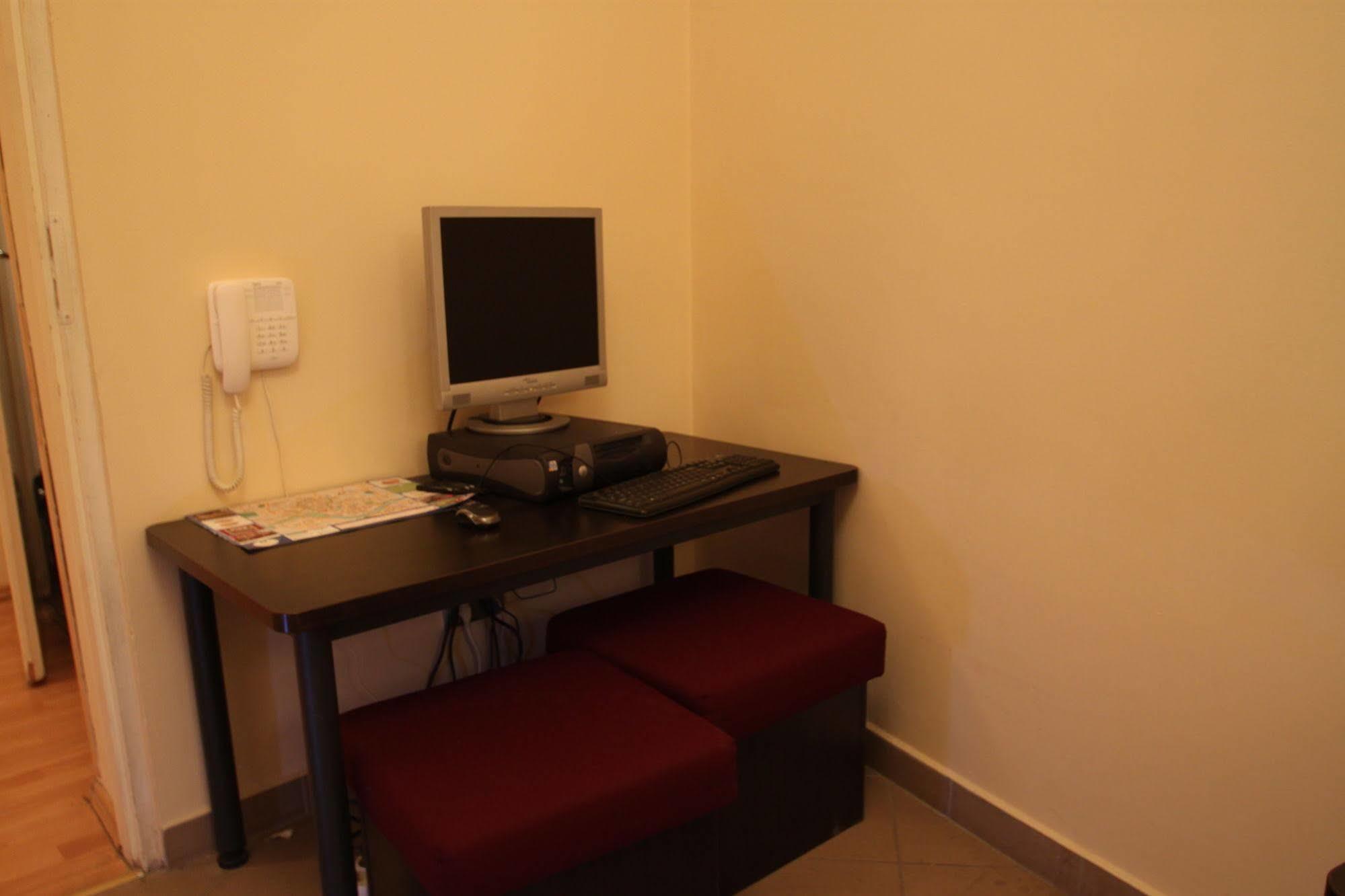 Navigator Apartments Красков Екстериор снимка